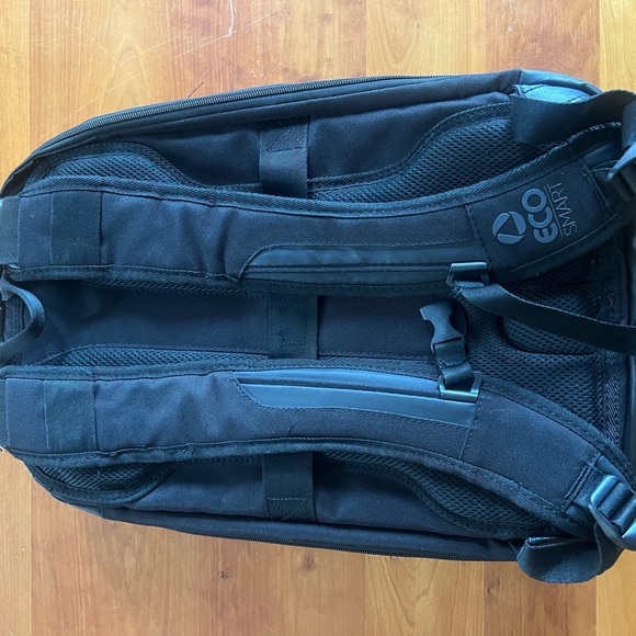 Targus Backpack - Picture 3 of 15